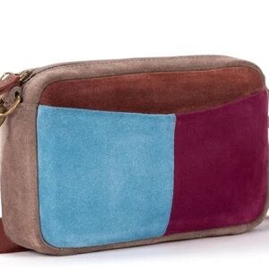 The Sak Cora
Smartphone Leather
Crossbody Suede Multi
Patch New with Tags